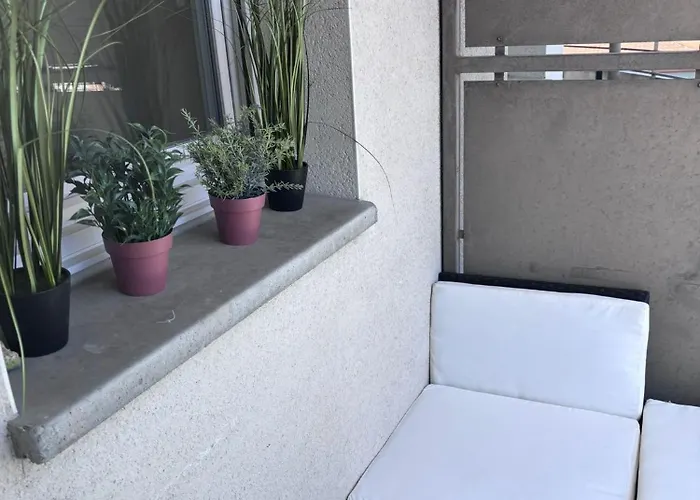 Joli T2 Metro La Vache Apartamento